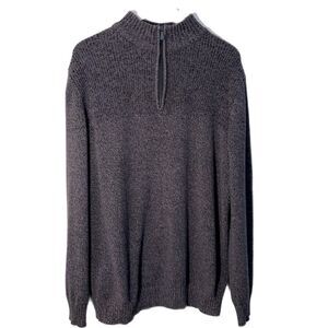 Great Northwest Black Gray Men’s XXL Quarter Zip Sweater with Ribbed Cuffs.